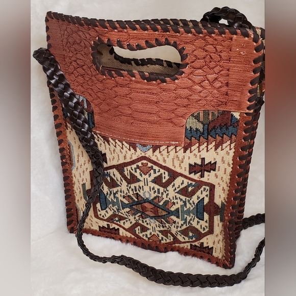 Aztec Bohemian Handwoven Crossbody Bag - Picture 5 of 6